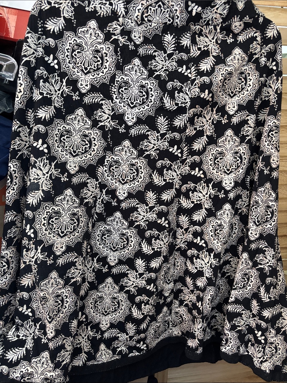 RQT Black and White Floral Medallion Skirt Medium